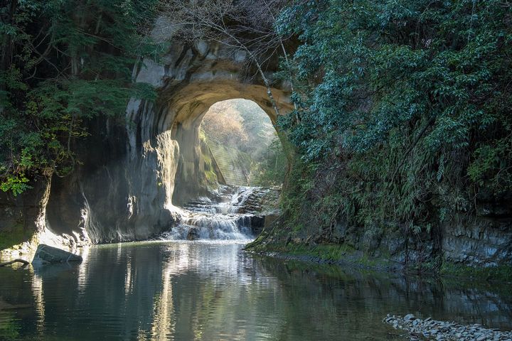 千葉 濃溝の滝・亀岩の洞窟