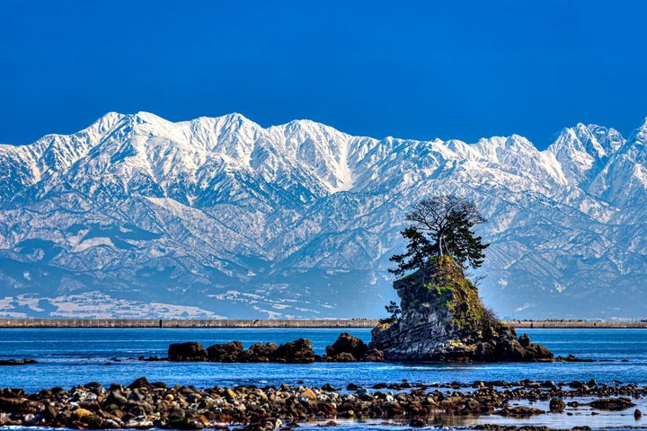 富山 雨晴海岸