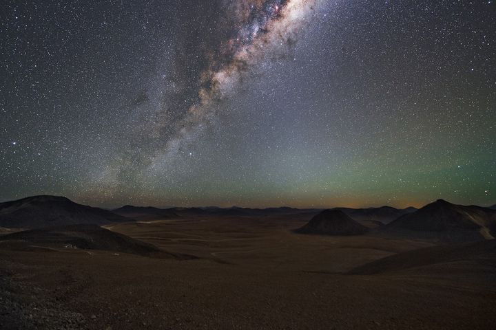 アタカマ砂漠 月の谷／ALMA星空